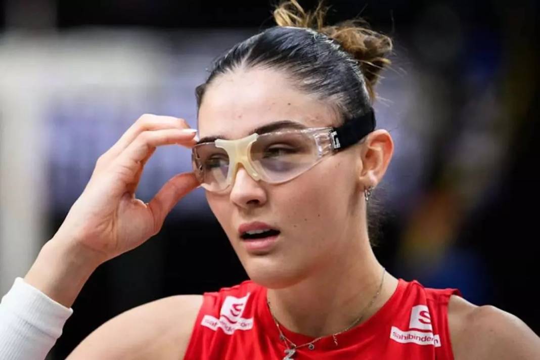 Gözlük mözlük fark etmez Zehra Güneş affetmez! 2